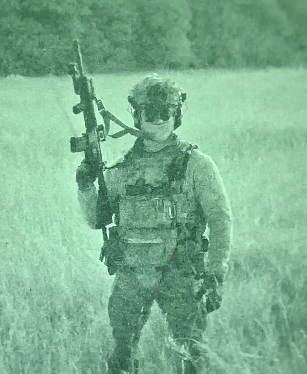 FULL KIT COMBO Crusader 2.0 V4 Armor COMBO PACKAGE LIGHTWEIGHT LEVEL IV (2) 10x12 Front/Back Plates, Mission Plate Carrier Bag - Zero One Outpost
