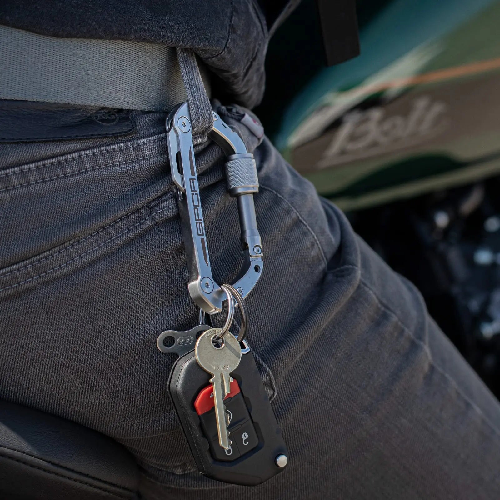 GPCA Carabiner PRO — EDC Multi - Tool Clip - Zero One Outpost