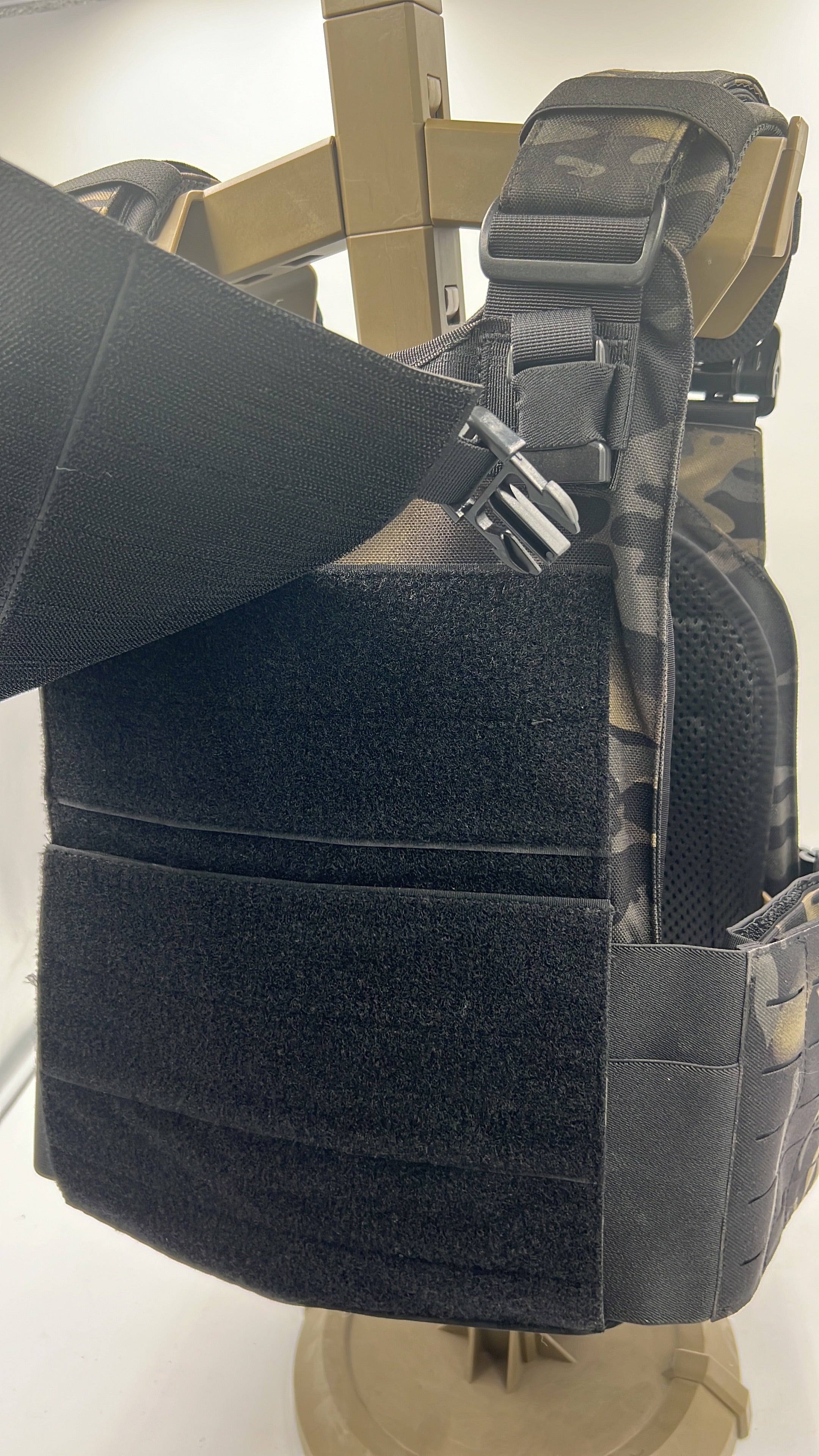 Redemption Tactical "CRUSADER 2.0"® V4 Vest - Zero One Outpost