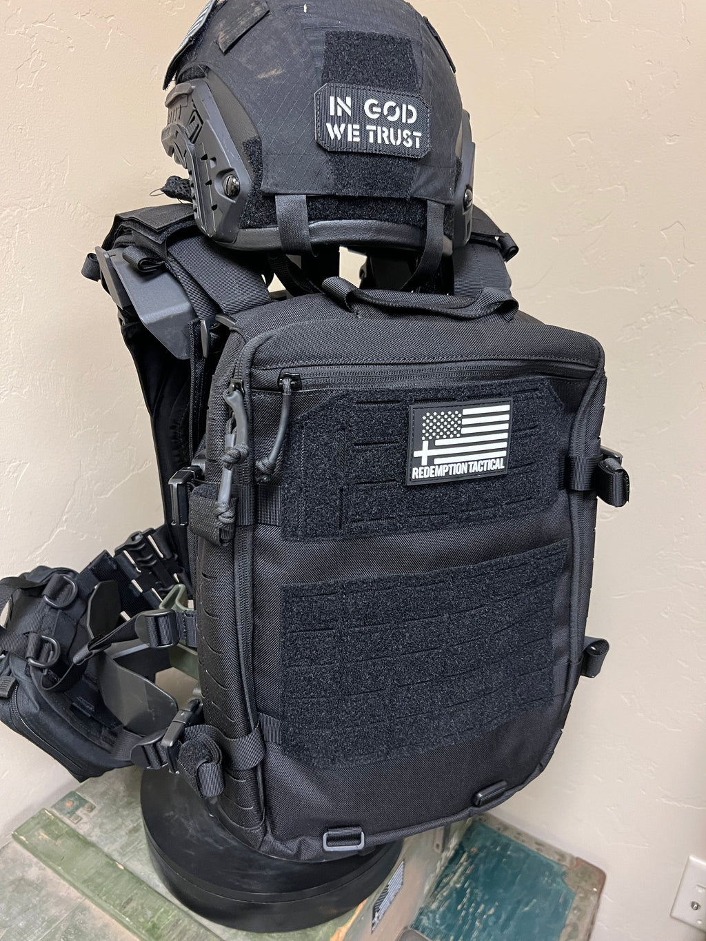 FULL KIT COMBO Crusader 2.0 XL Armor COMBO PACKAGE LIGHTWEIGHT LEVEL IV (2) 10x13.5 Front/Back Plates, Plate Carrier Bag, Medic Pouch - Zero One Outpost