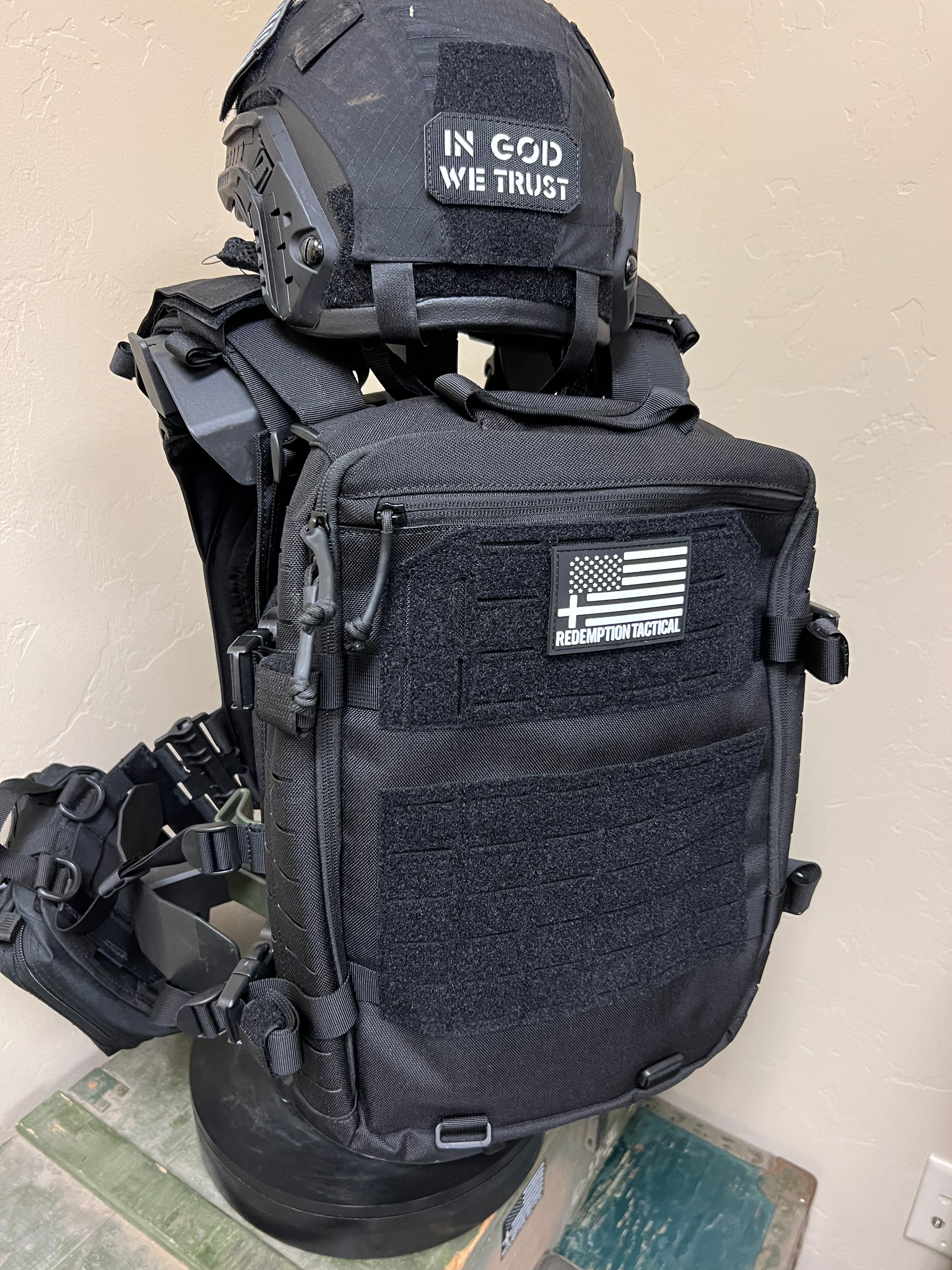 FULL KIT COMBO Crusader 2.0 XL Armor COMBO PACKAGE LIGHTWEIGHT LEVEL IV (2) 10x13.5 Front/Back Plates, Plate Carrier Bag, Medic Pouch - Zero One Outpost