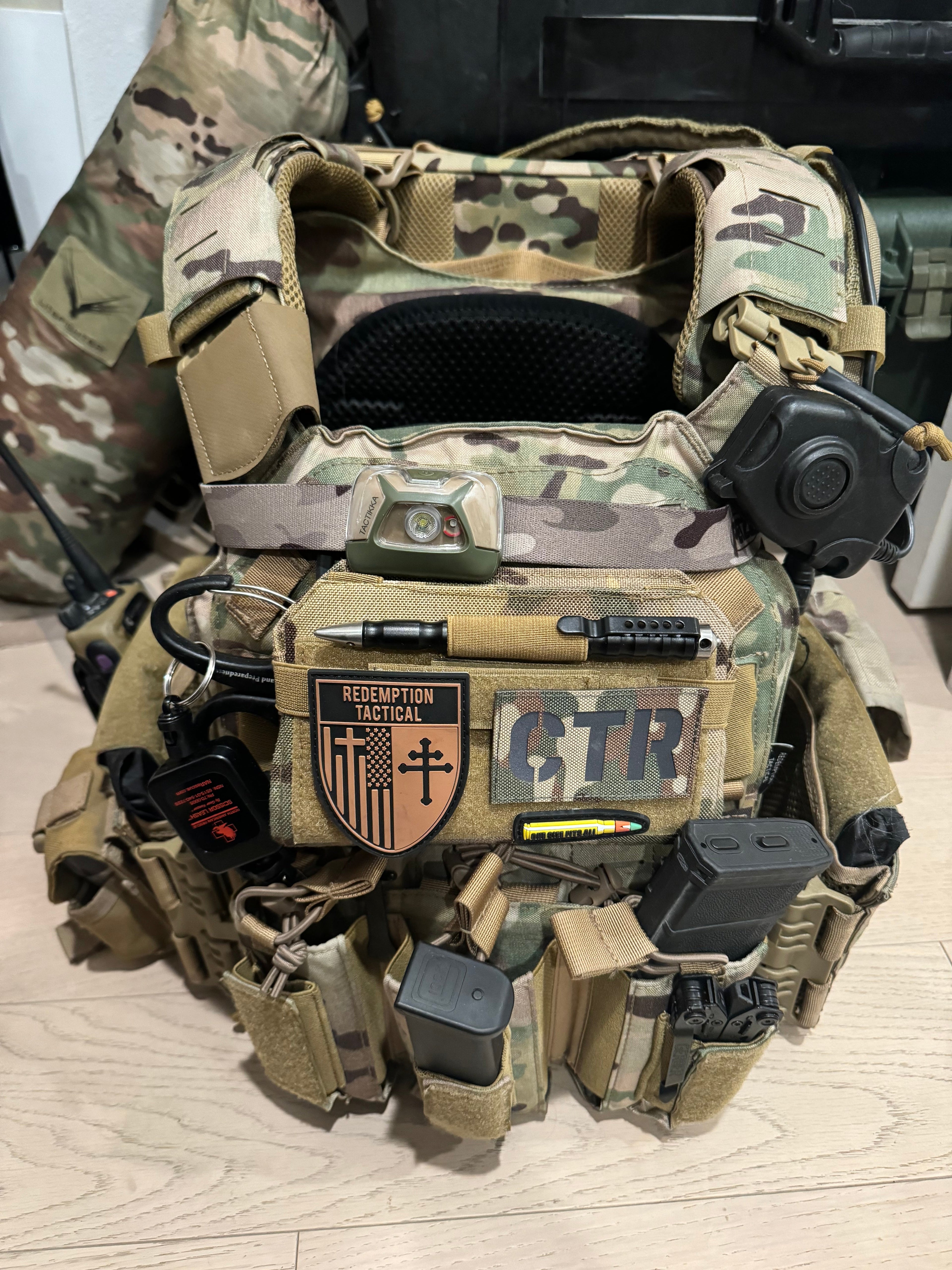 RT CRUSADER 2.0® ARMOR KIT Front/Back Plates LIGHTWEIGHT LEVEL IV (2) 10x12 Front/Back Plates Full Kit - Zero One Outpost
